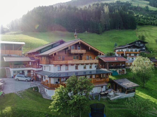 Holiday flat Käferhof, Bramberg am Wildkogel Dorf  Exteriör bild